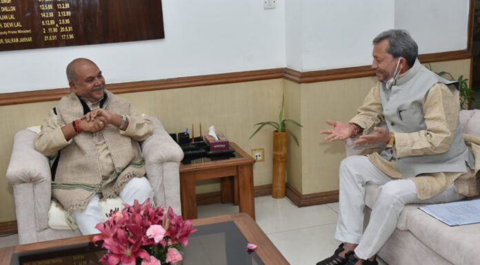 मुख्यमंत्री तीरथ सिंह रावत ने नई दिल्ली में केंद्रीय मंत्री नरेंद्र सिंह तोमर से मुलाकात की