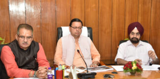 मुख्यमंत्री धामी ने विभिन्न विकास कार्यों के लिये प्रदान की वित्तीय स्वीकृति